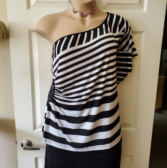 Lane Bryant Tops - Lane Bryant One Shoulder Striped Top